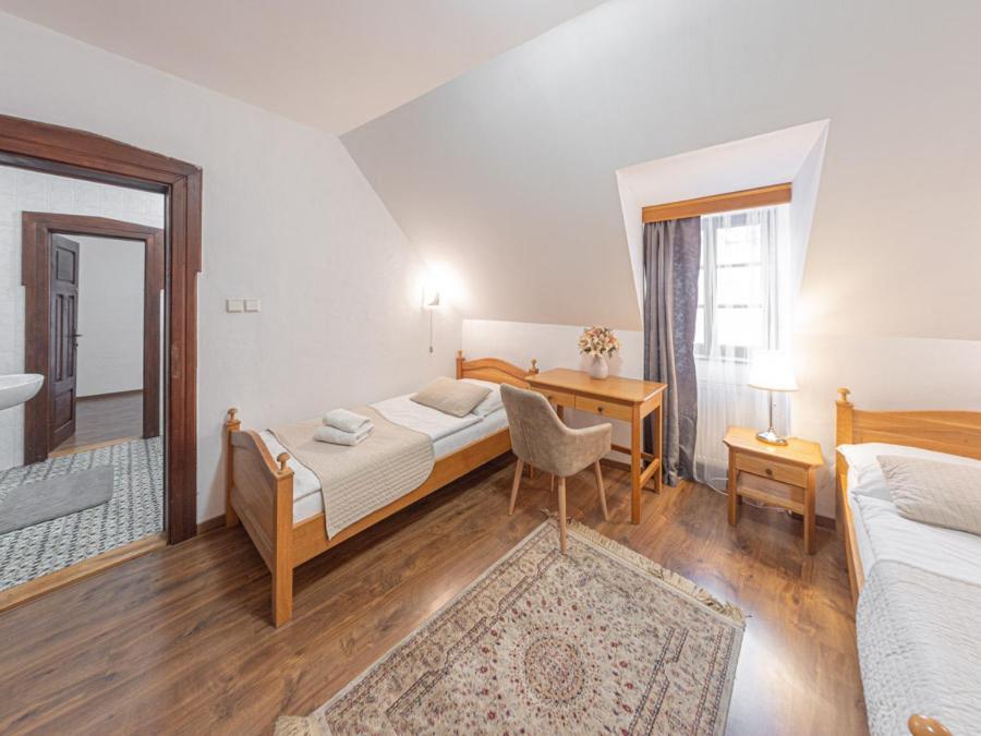 Hotel Salamander - Garni บันสกา ชีอาว์นีซา ภายนอก รูปภาพ