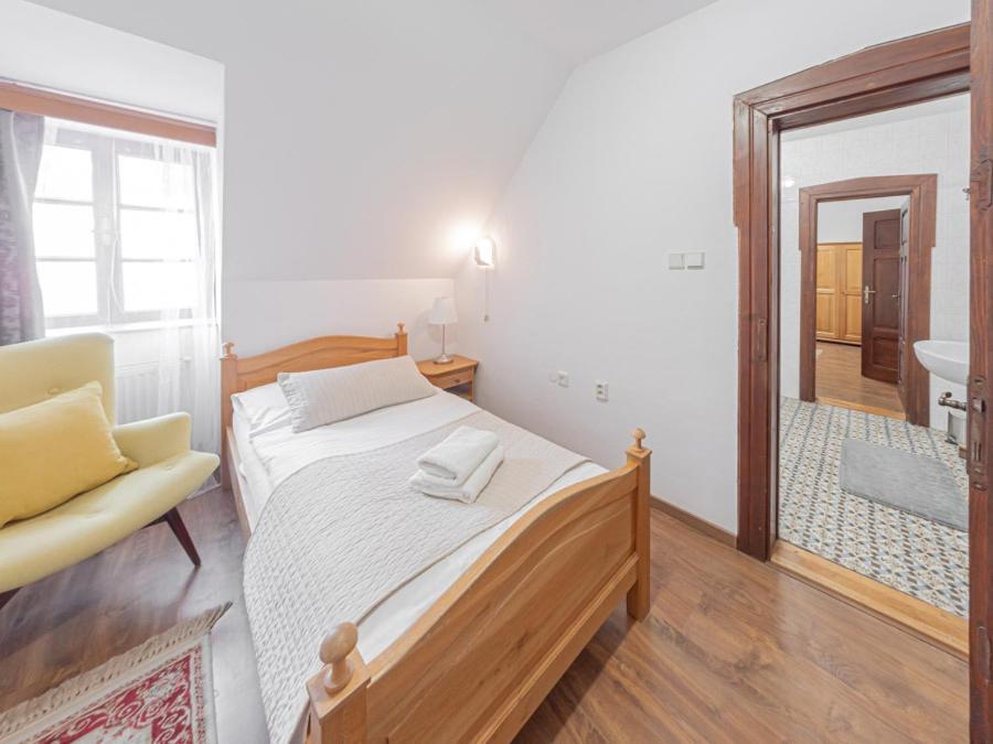 Hotel Salamander - Garni บันสกา ชีอาว์นีซา ภายนอก รูปภาพ